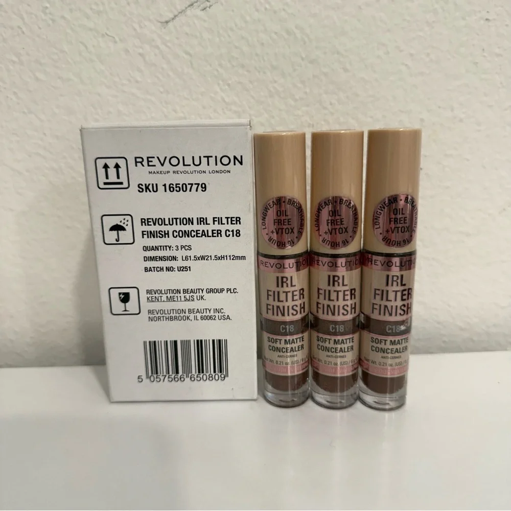 Makeup Revolution IRL Filter Finish Soft Matte Concealer C18 Bundle of 3